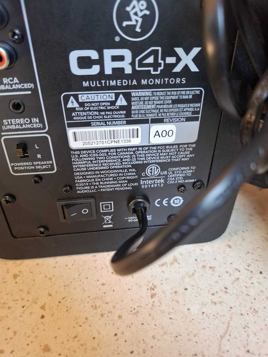 MACKIE CR4X, Monitoare active