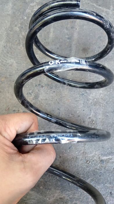 Продам передние пружины