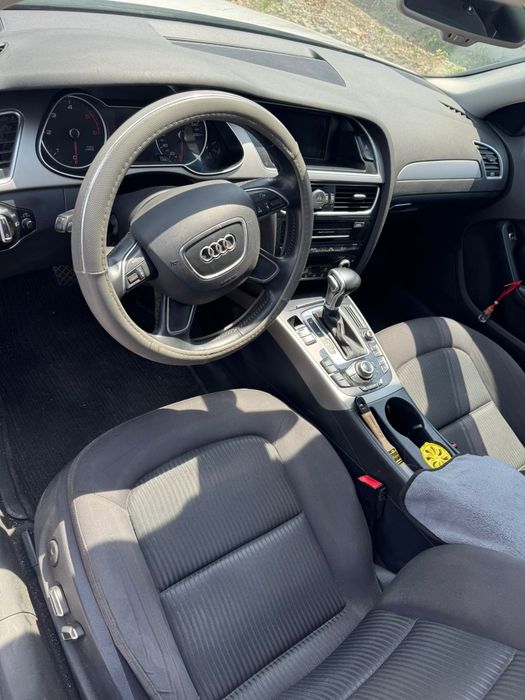 Vand Audi A4 B8 stare excelenta