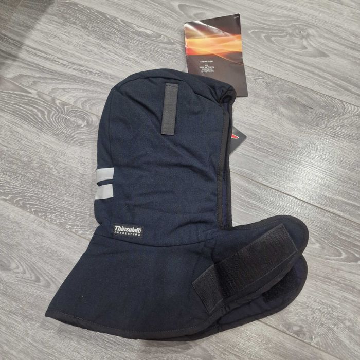 Балаклава red wing