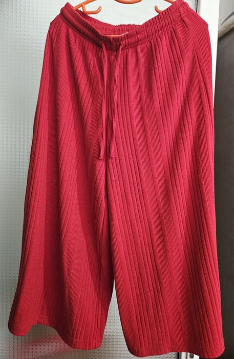 Fustă pantaloni mărimea L