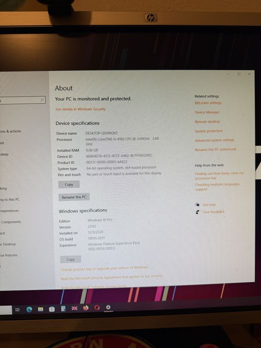 Настолен компютър HP 280 G1, монитор HP Compaq LA2405wg