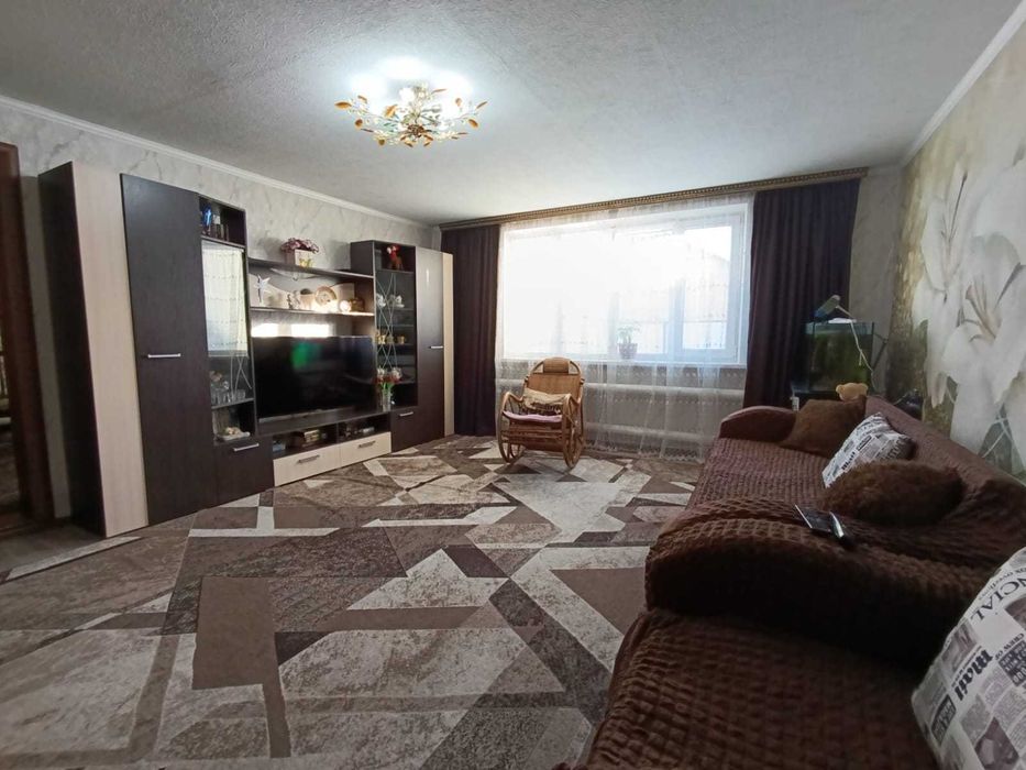 Продается 3 комн дом в центре города