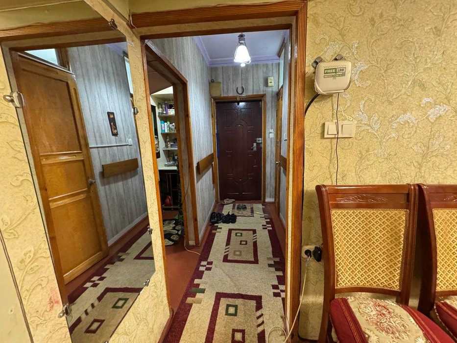 Прдаю квартиру мечеть думбрабад 3/1/4  62 м2 Первая линия. под нежилой