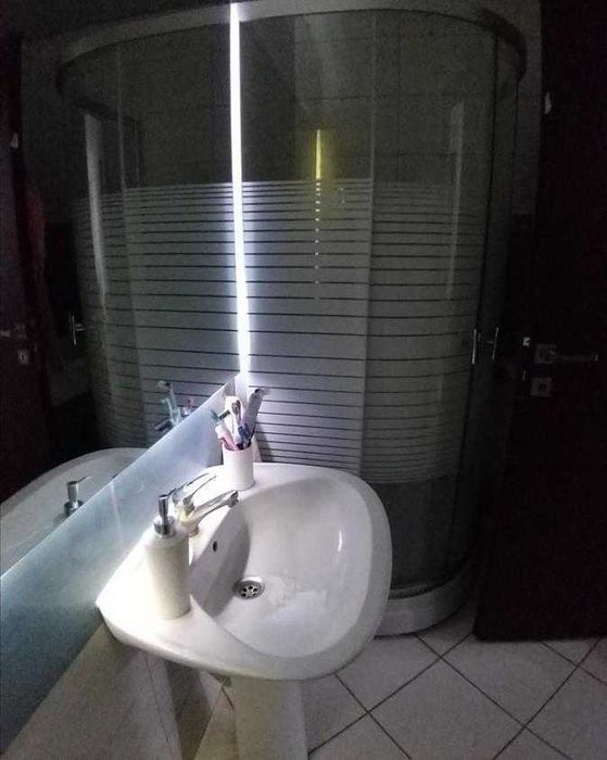 Дава се под наем Двустаен апартамент в Бургас, Лазур - 54 кв.м за 204 € - Снимка #2