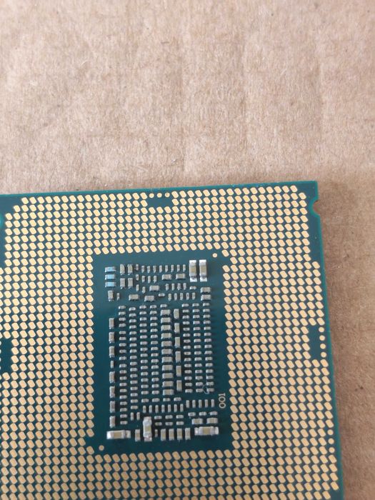 Procesor I7 8700 socket 1151 V2 vandut