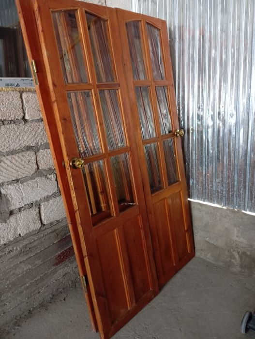 Есиктер срочно сатылады