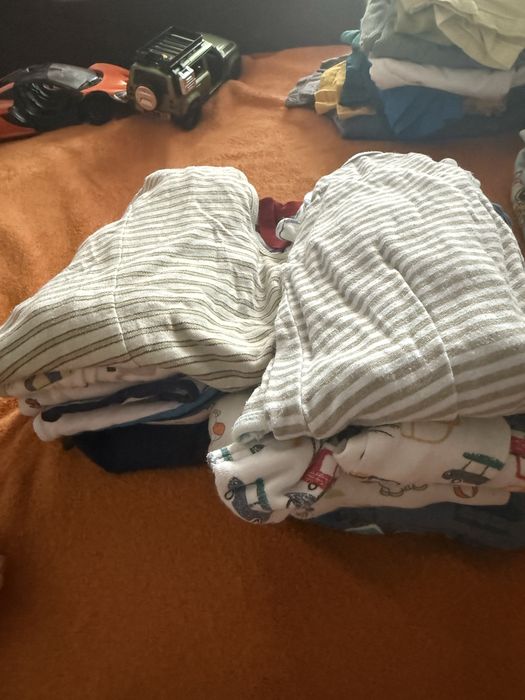 Продам вещи детские