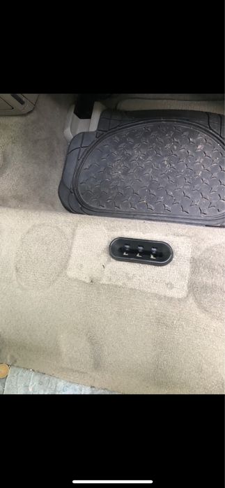 Детайл за задна седалка 9208257 VOLVO