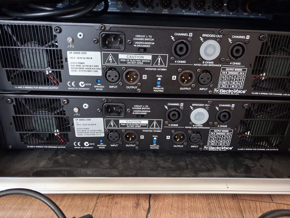 Amplificator putere Electrovoice CP3000 echivalentul lui Dynacord LX2200 sau XA4000.