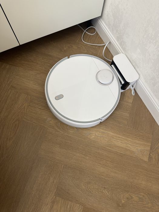 Продам Робот-пылесос Xiaomi Robot Vacuum