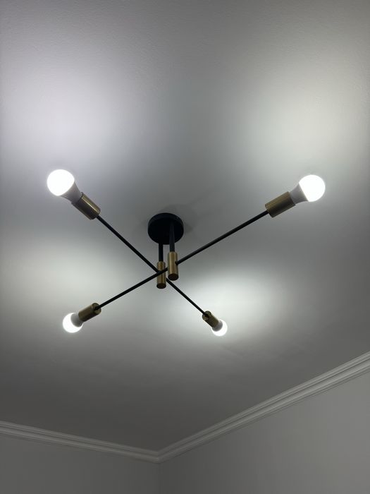 Продам современные люстры