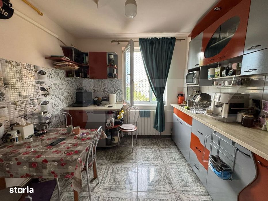 Apartament de vanzare, cu 3 camere decomandat, 61 mp, zona Progresul — fotografia 3