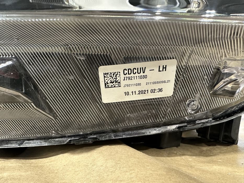 Kia Xceed Ляв фар