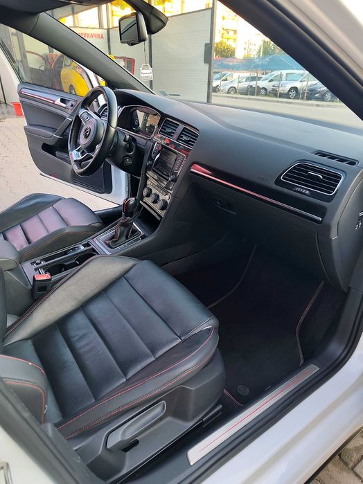 Volkswagen Golf 7 GTI