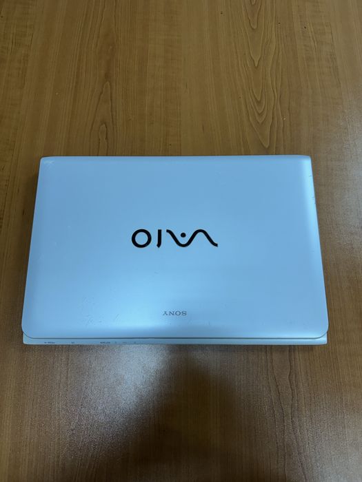 Лаптоп Sony VAIO SVE151 i3