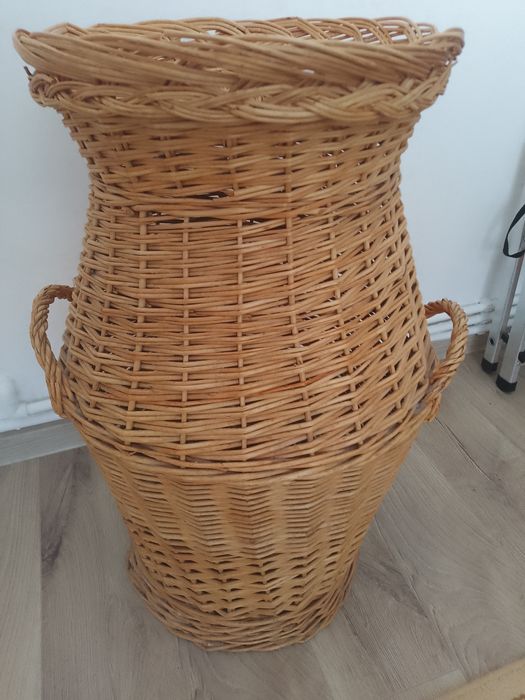 Coș de rufe /depozitare confecționat manual din răchită naturală