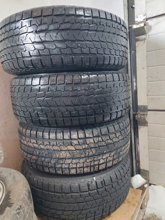 Продам зимние шины YOKOHAMA