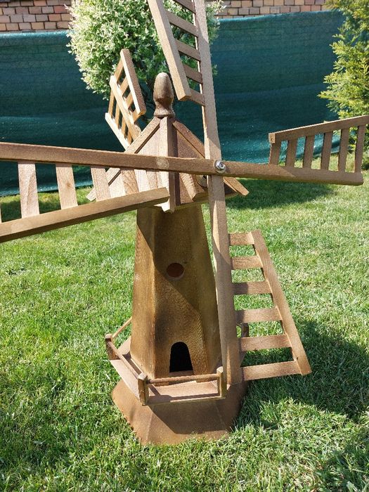 Moara de vint  decoratiun gradina