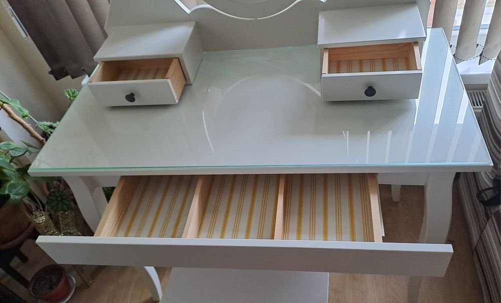 Тоалетка Hemnes Ikea