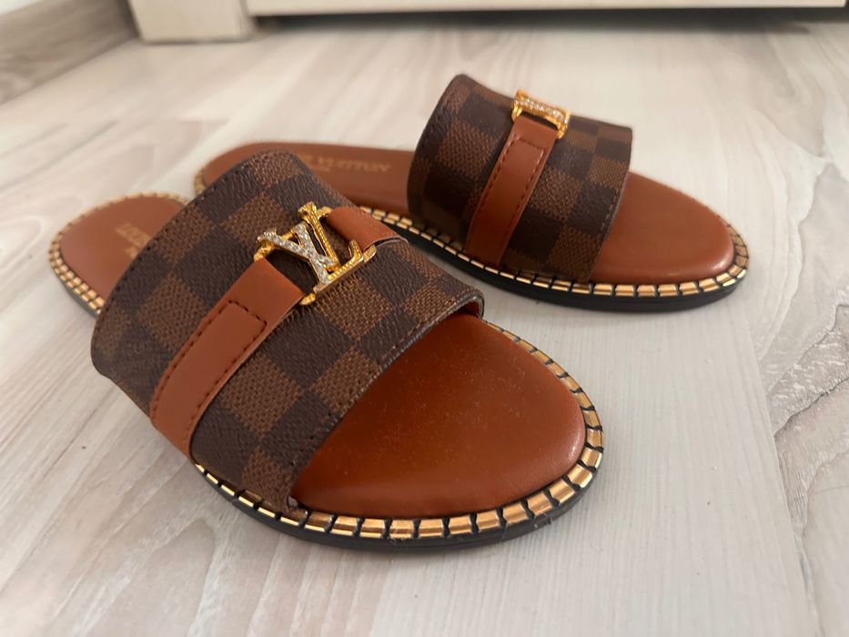 Slapi maro(imitatie Louis Vuitton)