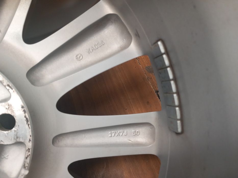 Jante mazda r17 5x114.3  et 50