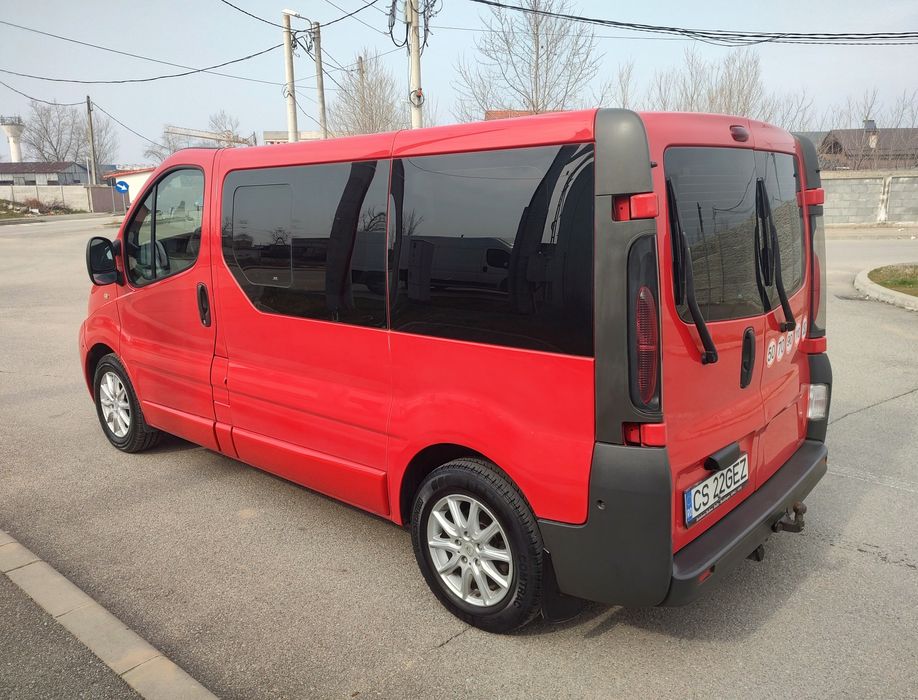 Renault Trafic 2.5 Diesel 8+1 LOCURI...Inmatriculat Ro