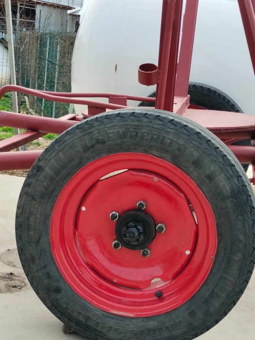 Căruța agricola pentru jeep sau tractor.