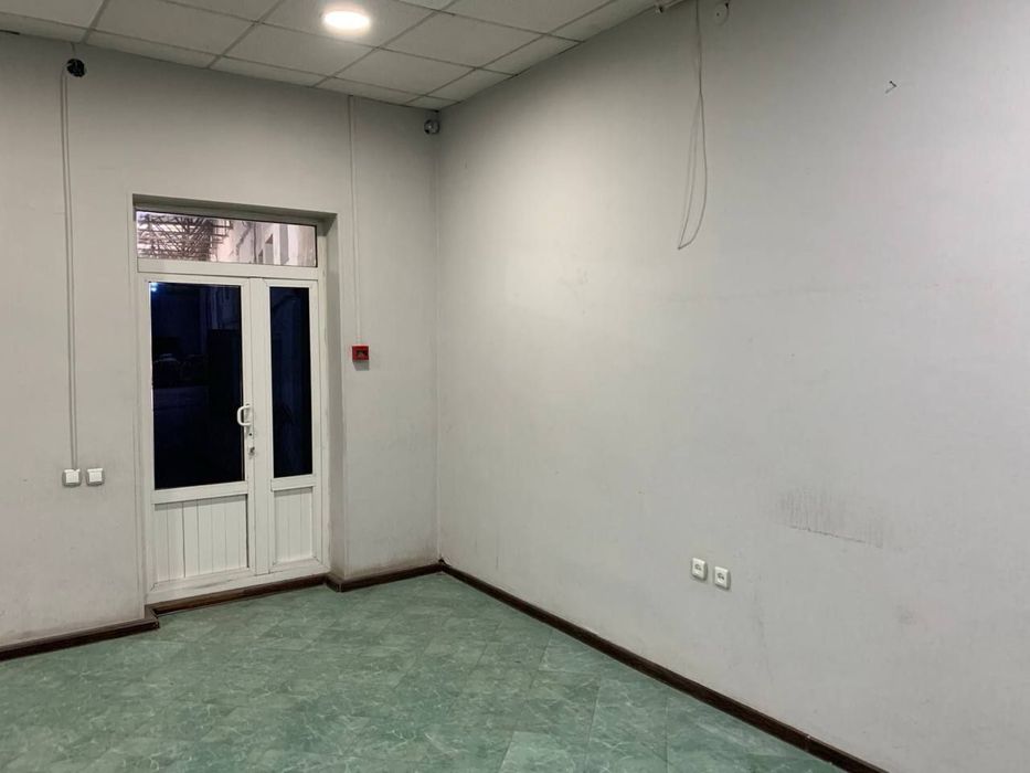 Срочно Аренда офиса 172 м2 возле метро !