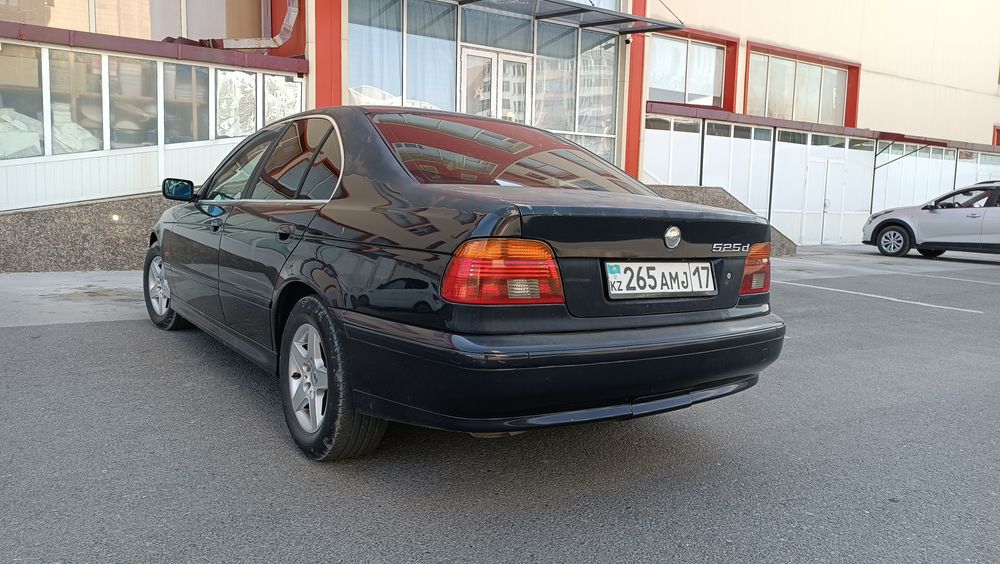 Бампер задний и передный