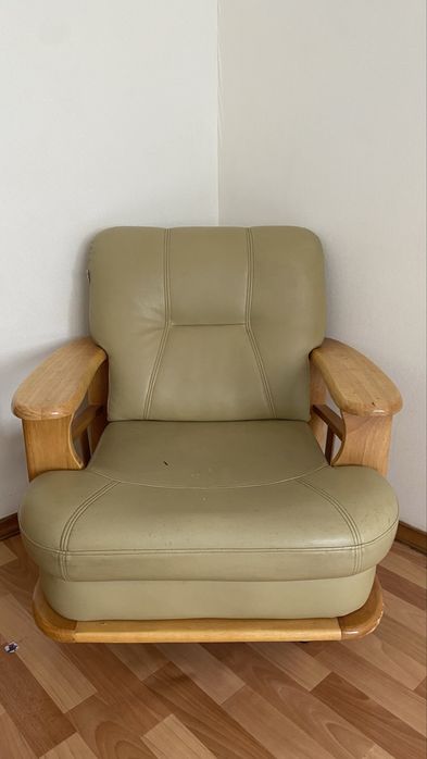 Диван сатылады