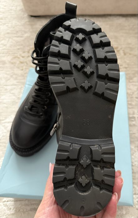 Ботинки женские кожанные