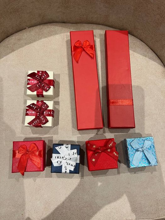 Коробки для колец и цепочек