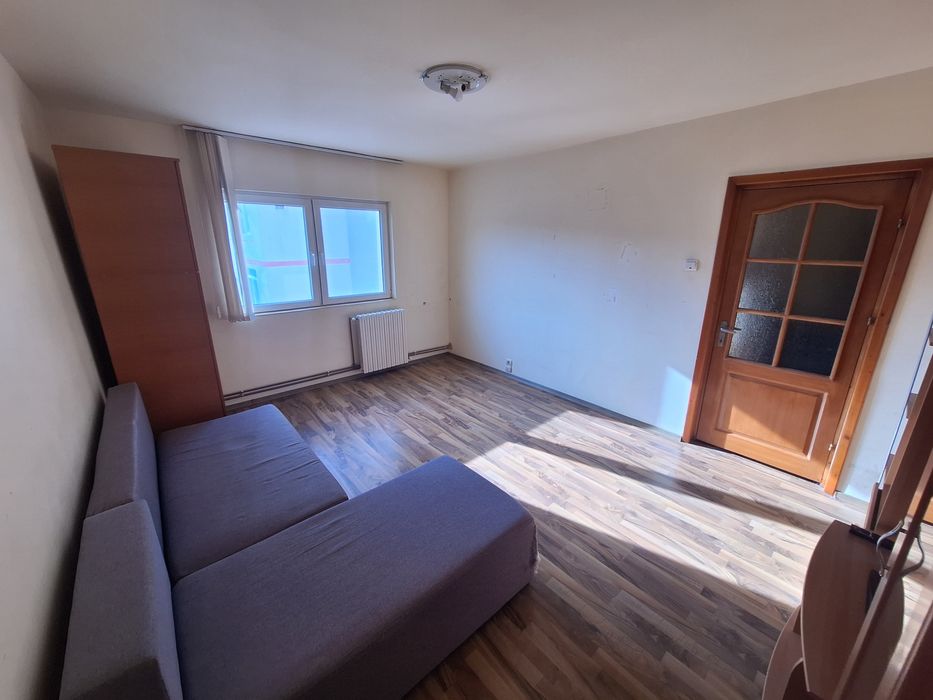 VÂND SAU SCHIMB • APARTAMENT 3 CAMERE • Inel 2 • Etaj 2 •2 Băi •Gaze