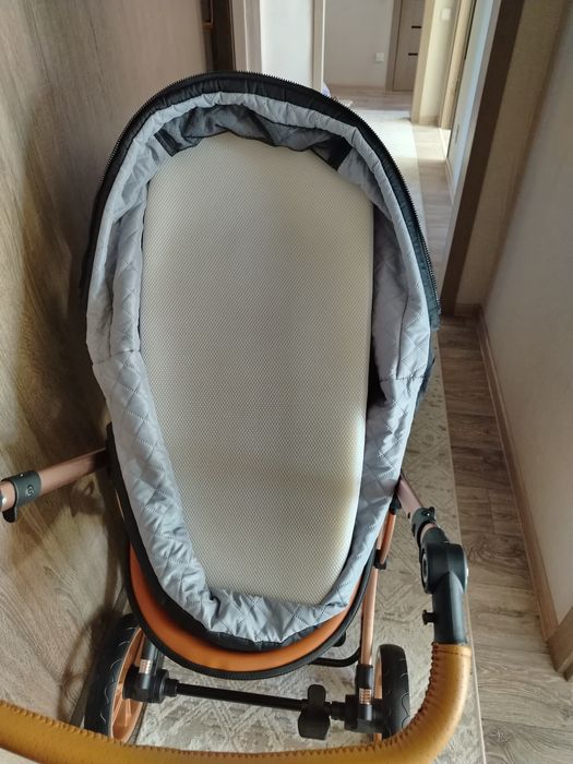 Продаётся коляска-трансформер