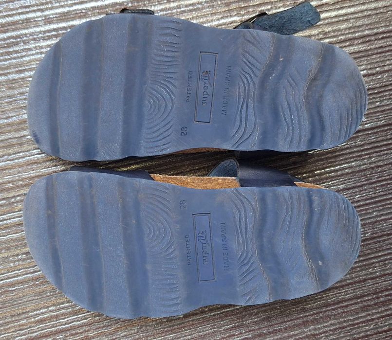 Детски ортопедични сандали.