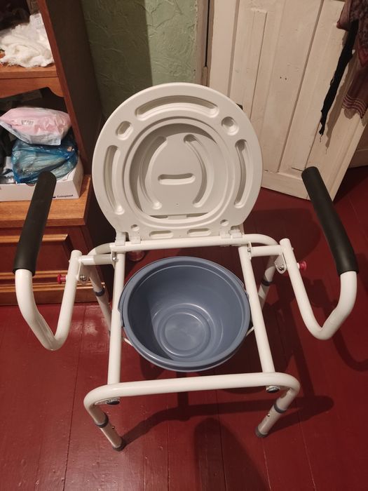 Санитарный стул МК 40 новый