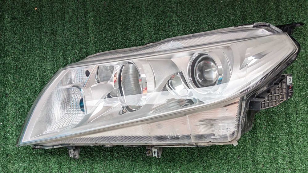 Фар Suzuki Vitara / Сузуки Витара