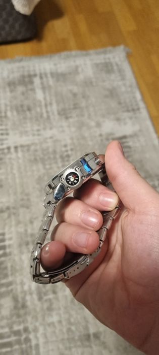 Часовници Quartz и com watch