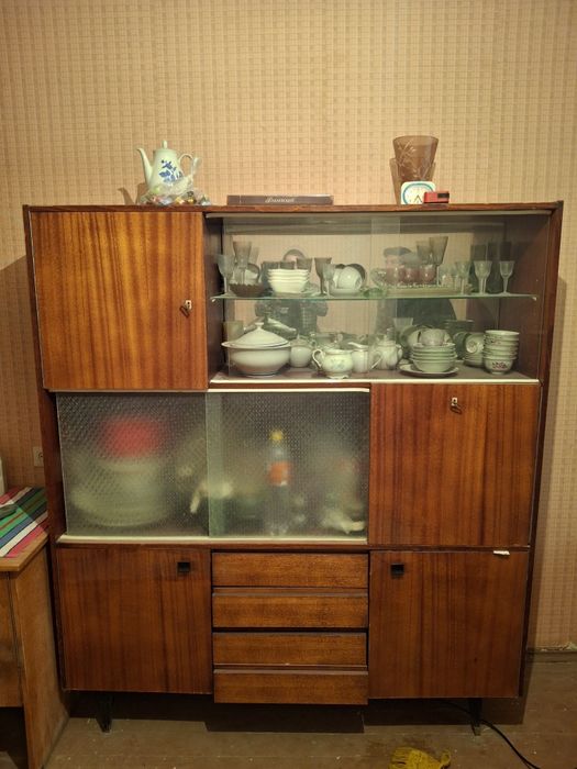 Советский сервант