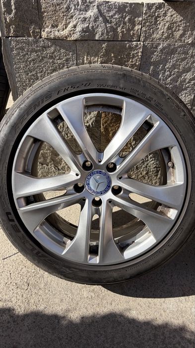 Джанти с гуми за Мерцедес