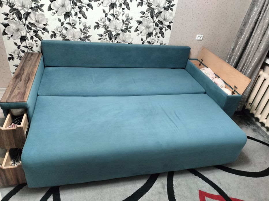 Продам диван в хорошем состоянии
