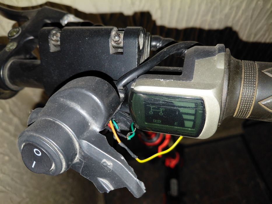 Продам электросамокат