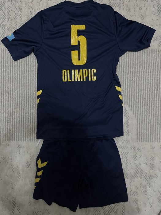 Продажа футбольной одежды