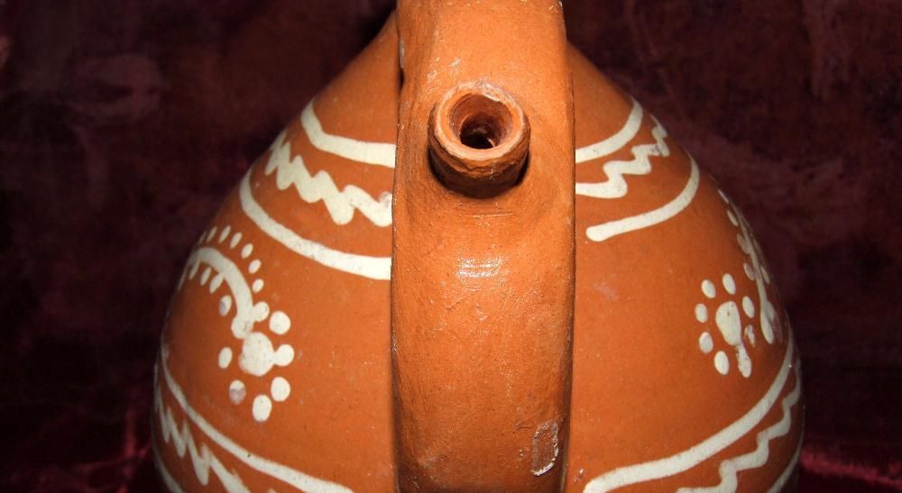 Clondir pentru vin, ceramica arsa, handmade, perfecta stare, NOU