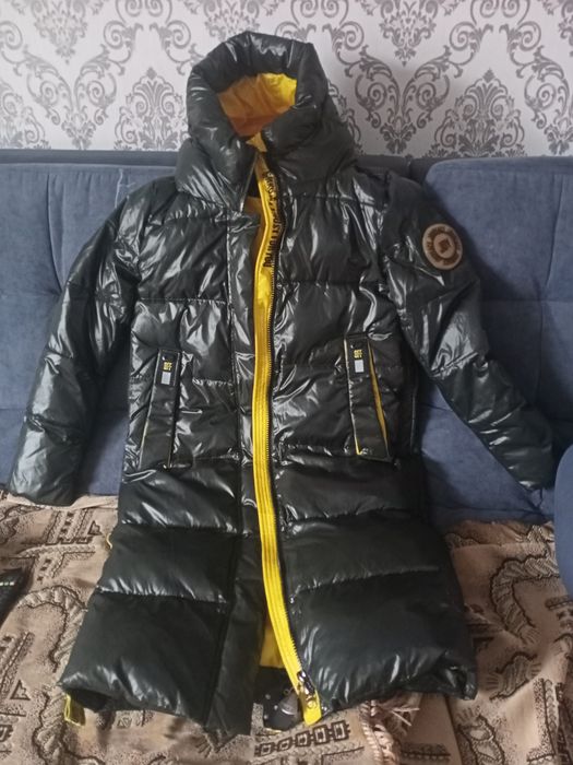 Продам куртку 8500тг
