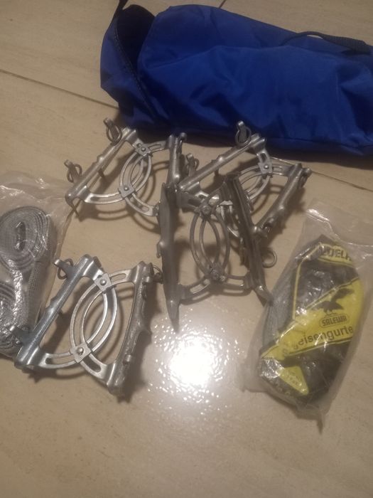 vând colțare alpinism,rampicatori pt cățărat,crampoane