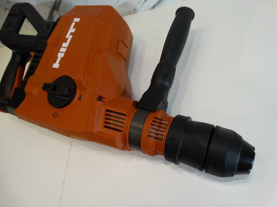 Нов модел - Hilti TE 70 - 22 / Nuron - Ударо пробивна машина