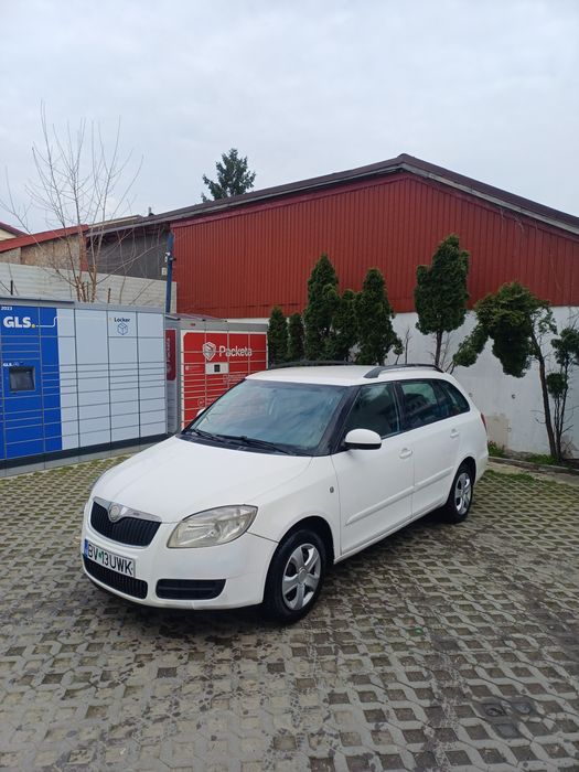 Vand Skoda Fabia 2010 motor 1.2 benzina