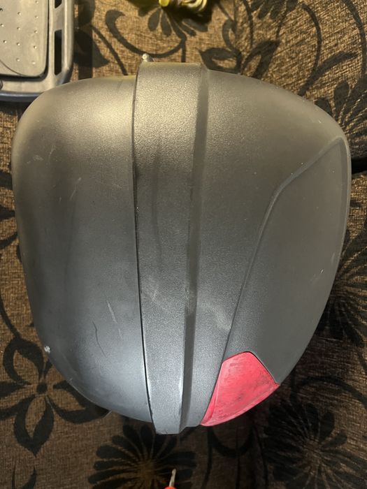 Куфар за мотор гиви Givi куфар